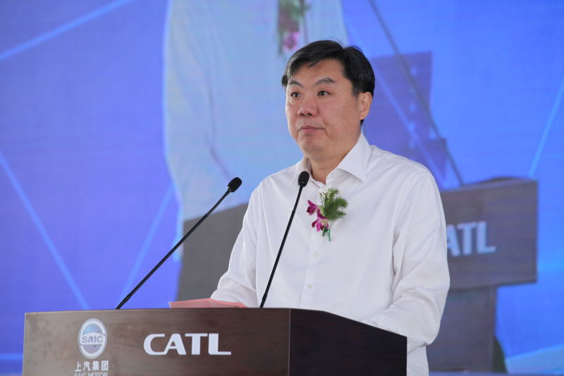 上汽與國內(nèi)動力電池領(lǐng)頭羊強(qiáng)強(qiáng)聯(lián)手，勢欲趕超特斯拉，搶占龍頭老大
