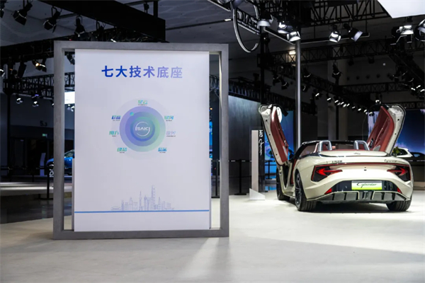 專訪賈健旭：以“新范式”破局，重構(gòu)中國汽車新坐標(biāo)